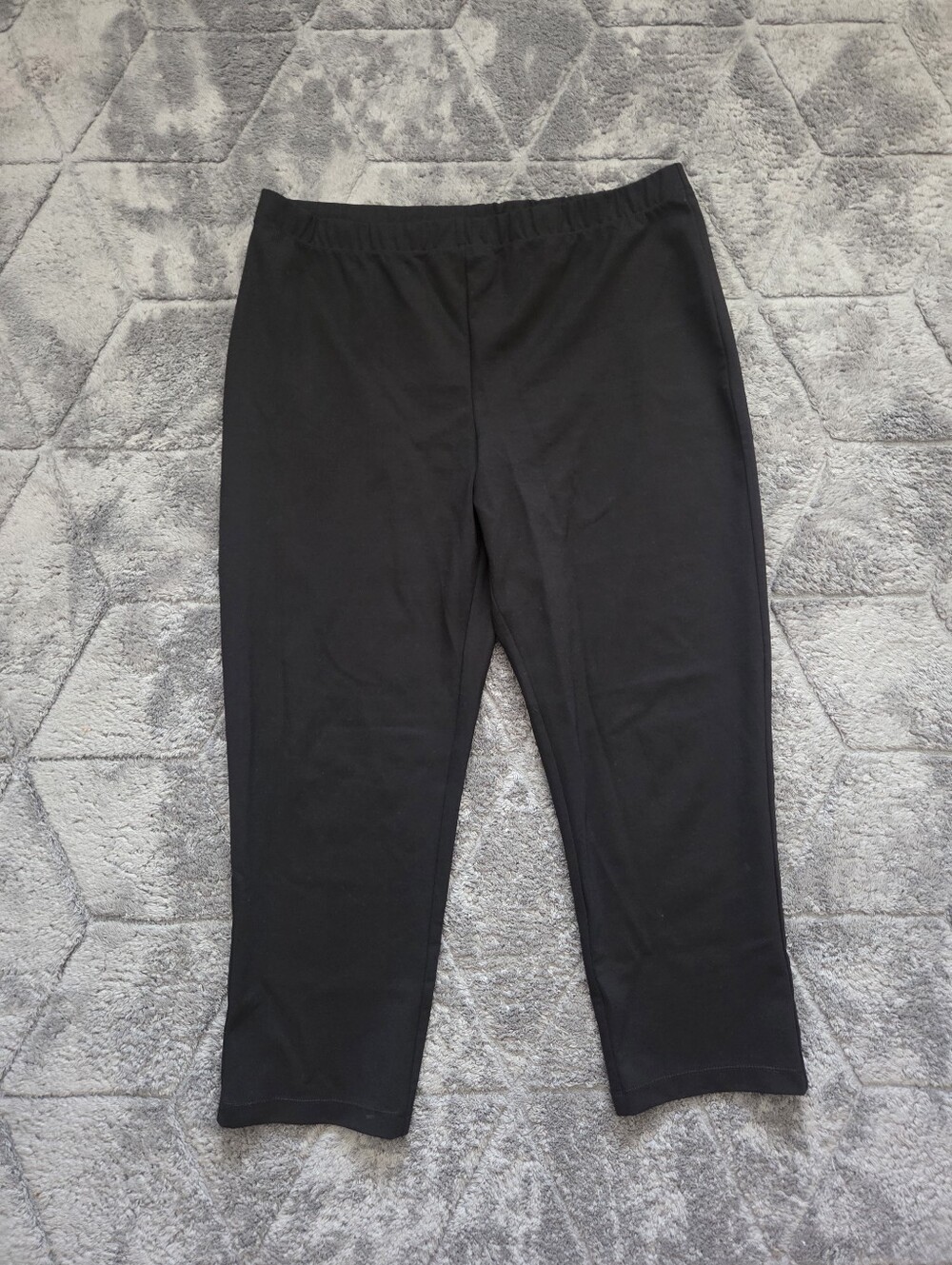 Garnet Hill Black Stretch Cropped Pants Size Large Closet Staple Casual Everyday